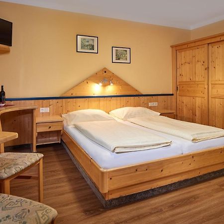 Hotel Hubertushof フラッハウ エクステリア 写真