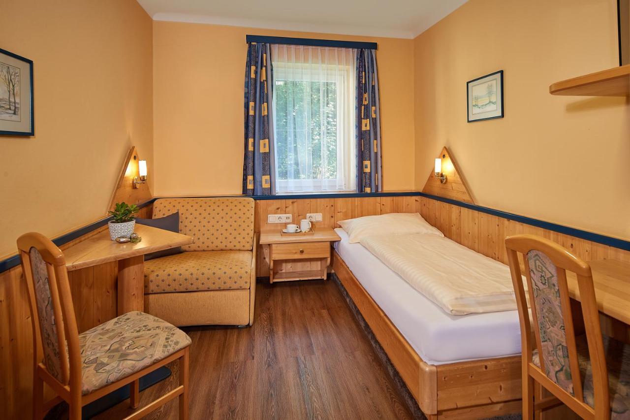 Hotel Hubertushof フラッハウ エクステリア 写真