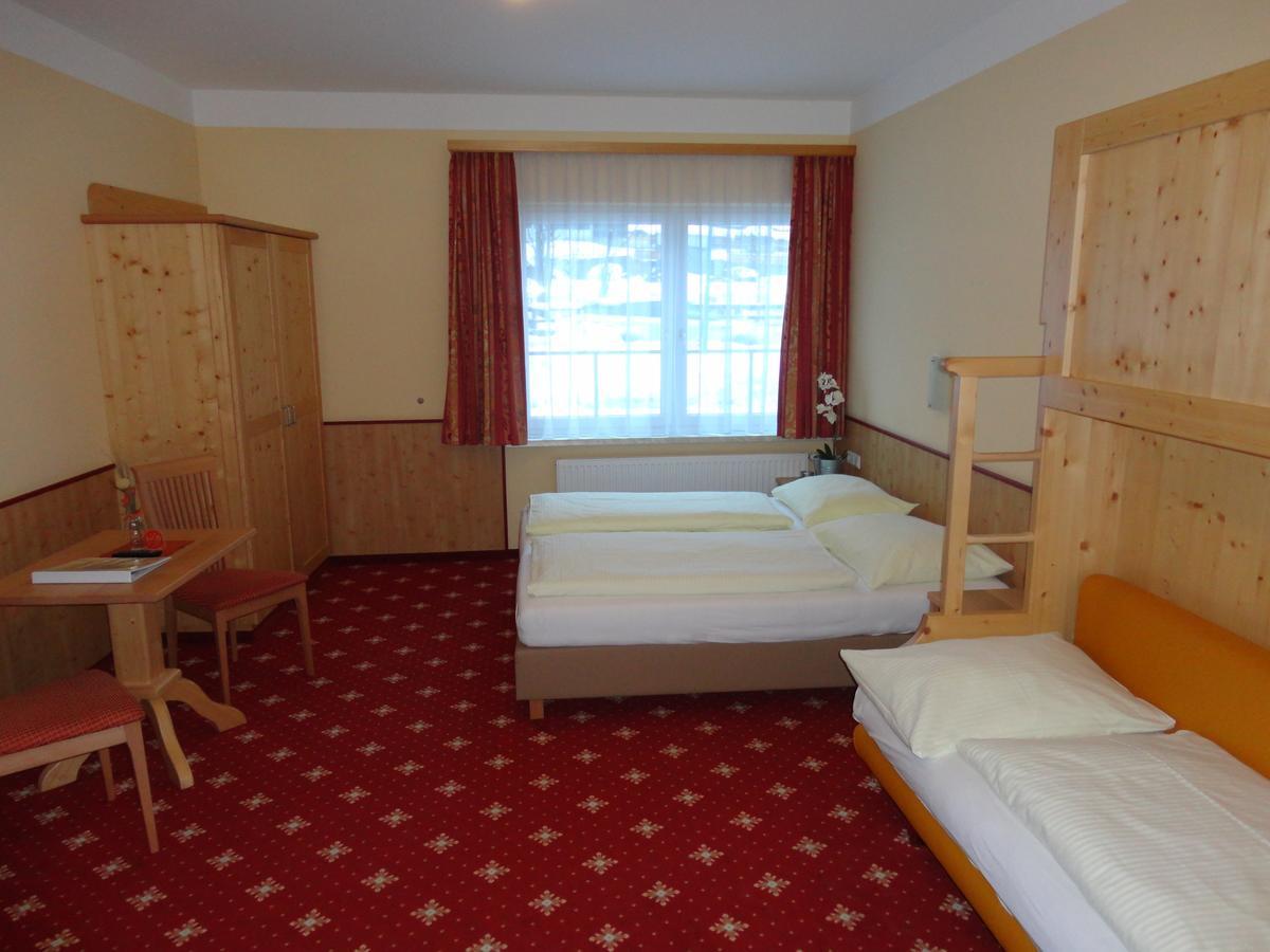 Hotel Hubertushof フラッハウ エクステリア 写真