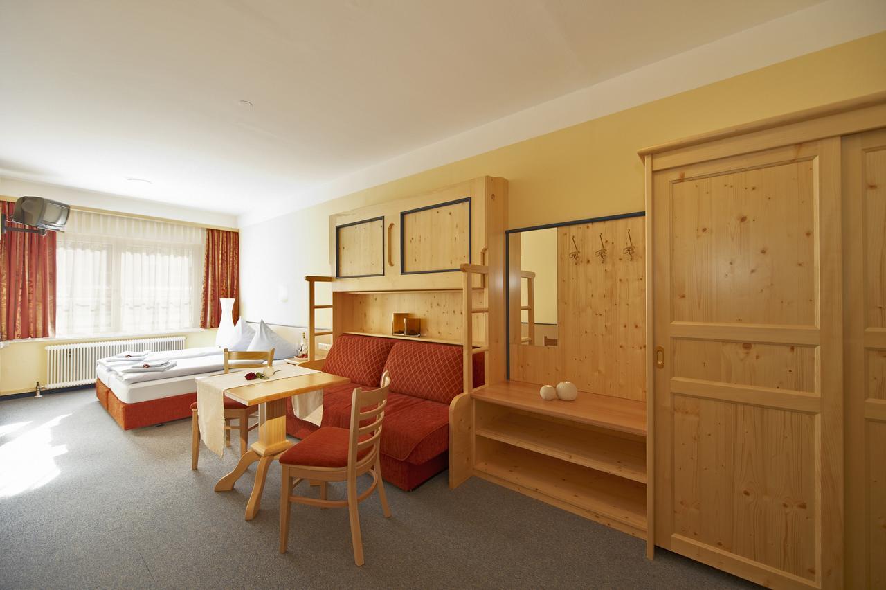 Hotel Hubertushof フラッハウ エクステリア 写真