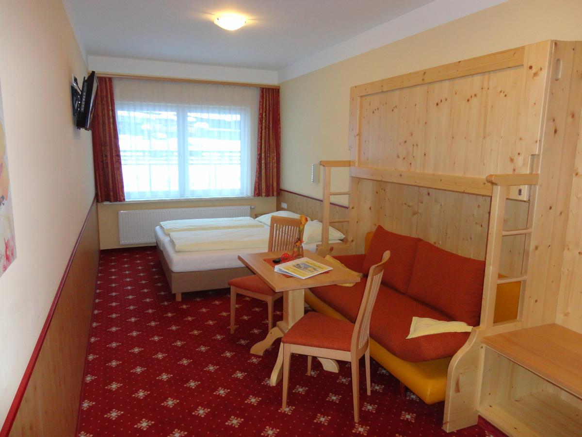 Hotel Hubertushof フラッハウ エクステリア 写真