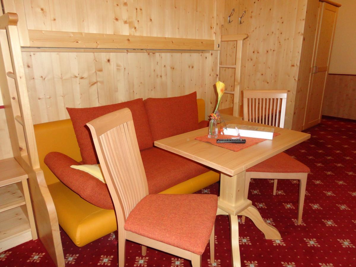 Hotel Hubertushof フラッハウ エクステリア 写真
